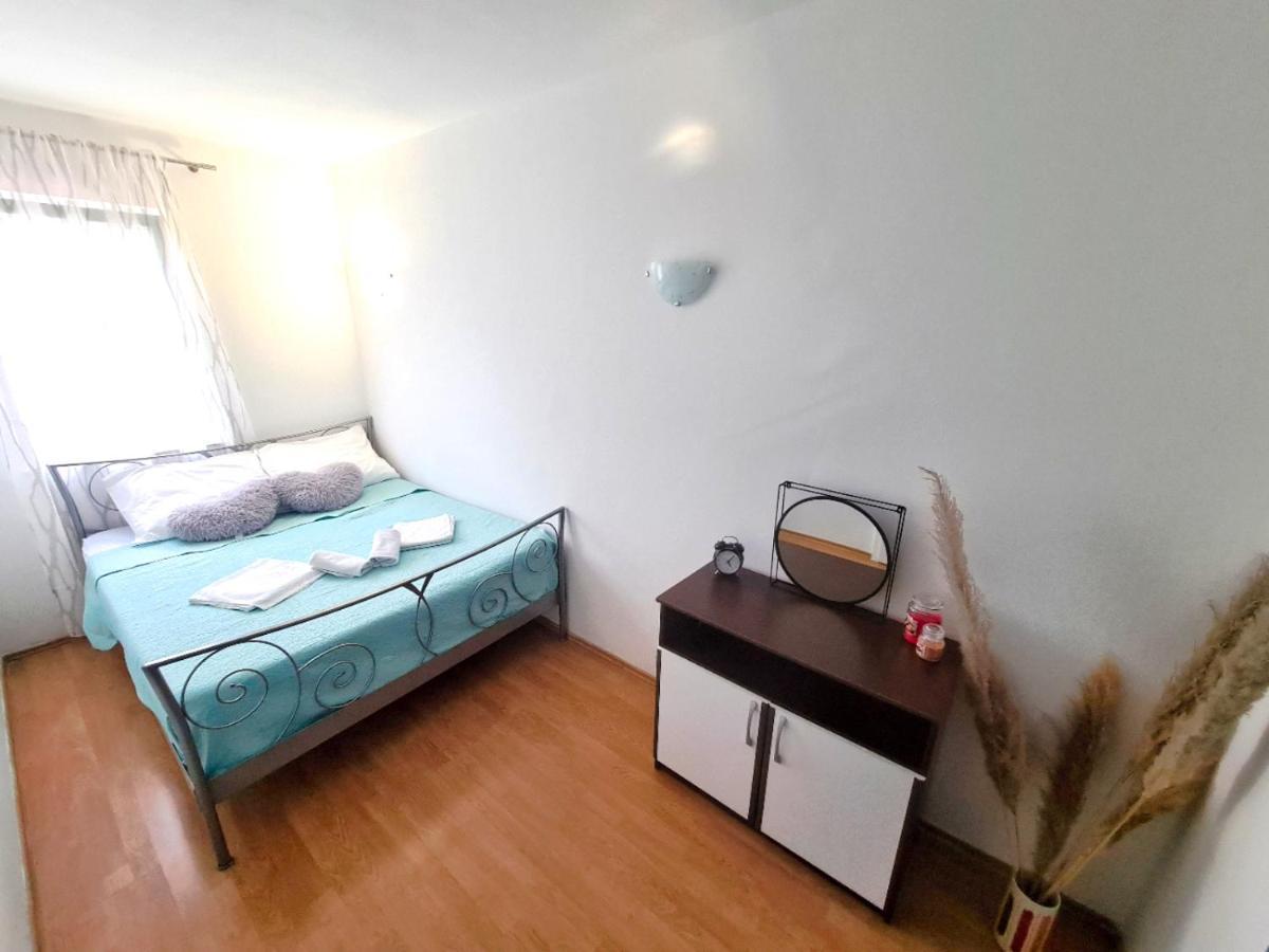 Apartment Three Roads Baška Voda Eksteriør bilde