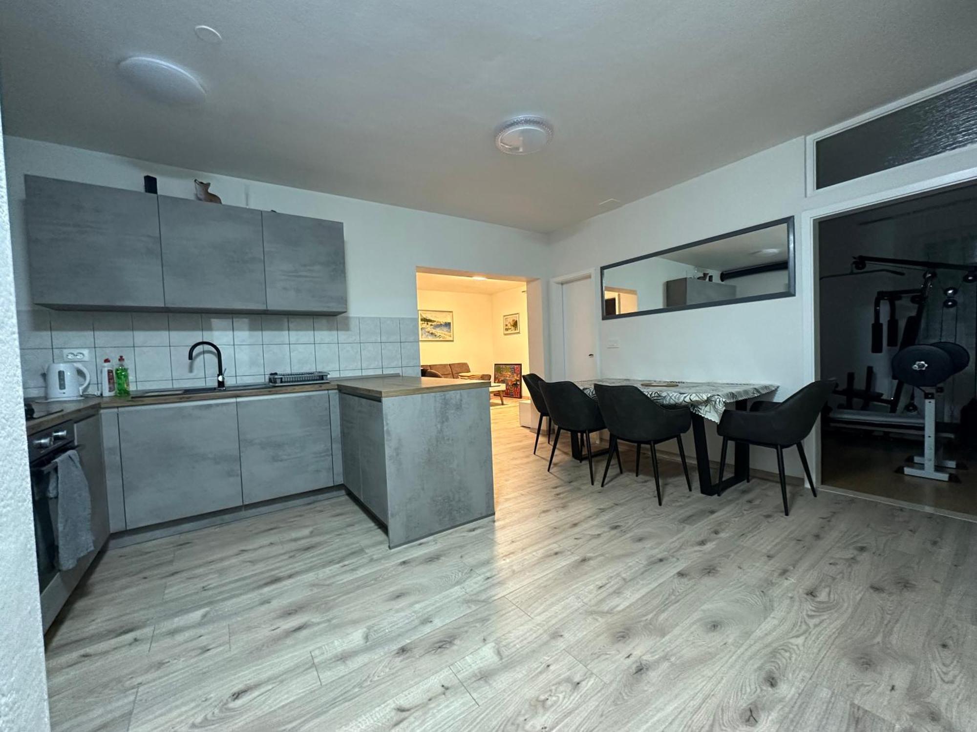Apartment Three Roads Baška Voda Eksteriør bilde